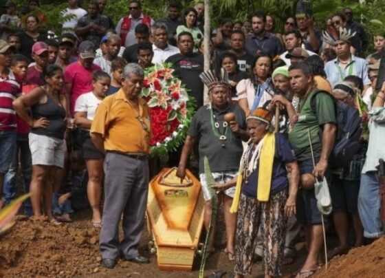 A pajé Maria Fátima Muniz de Andrade, conhecida como Nega Pataxó, foi morta a tiros. No ataque, foram baleados outros indígenas -  (crédito: Divulgação/Ministério dos Povos Indígenas)