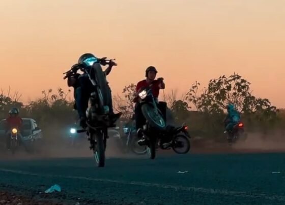 Vera inaugura “pista de grau” e imagens fazem sucesso na Internet