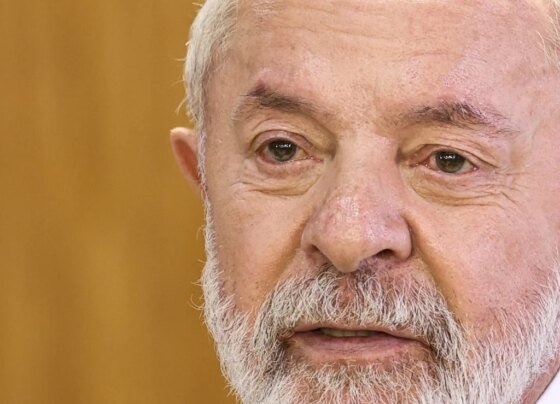 Governo Lula não assegura verba total para compra de livros escolares em 2025 1