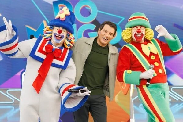 SBT se manifesta após cancelamento de programa com Patati Patatá - destaque galeria