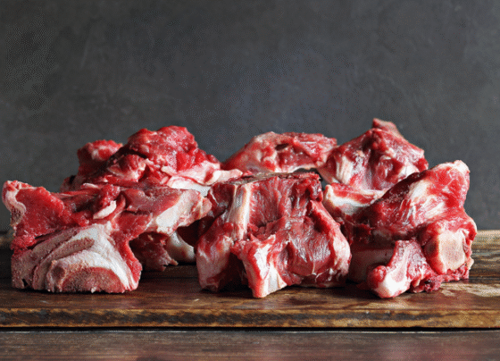 carne bovina com ossos