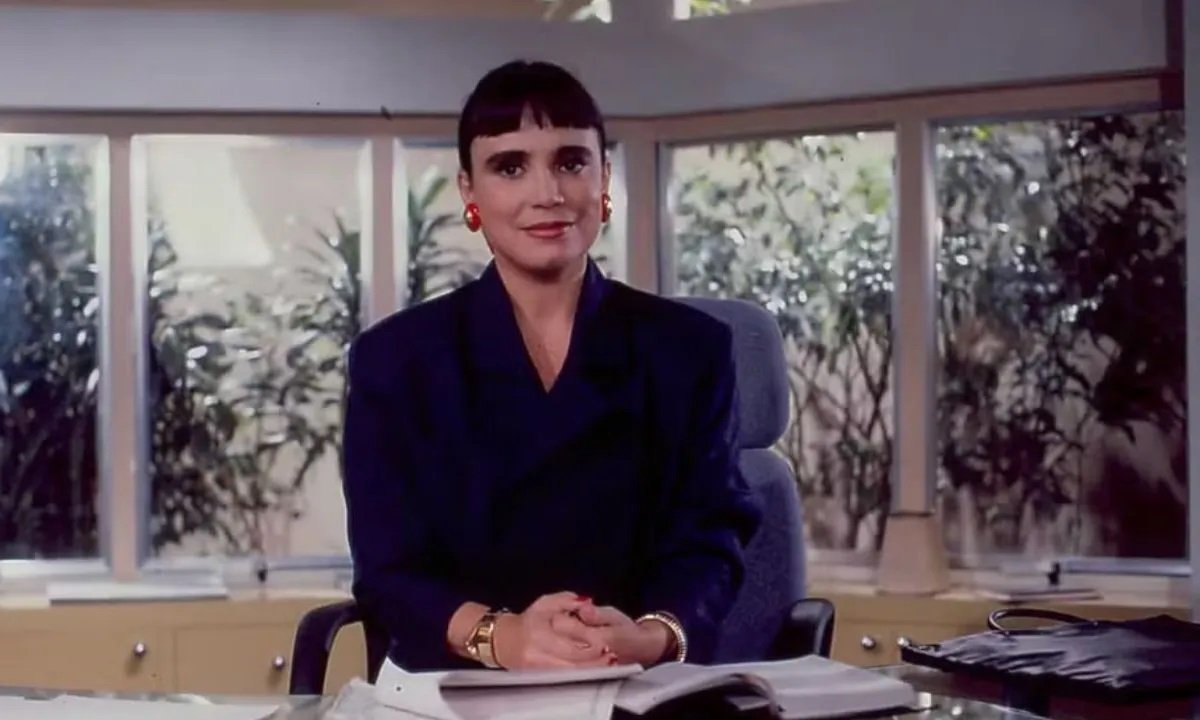 Resumo de Rainha da Sucata