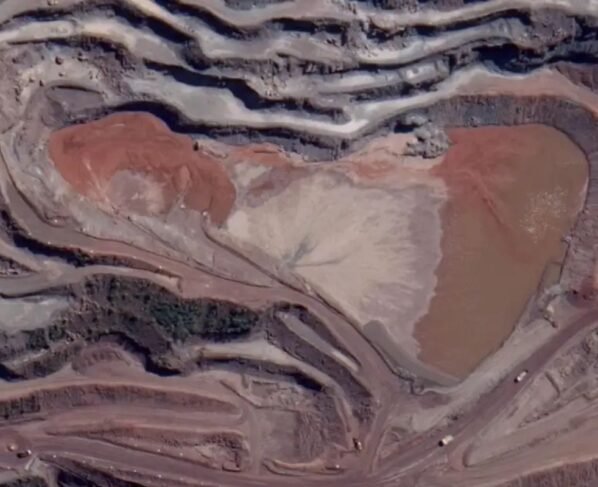 barragem mineracao foto googlemaps