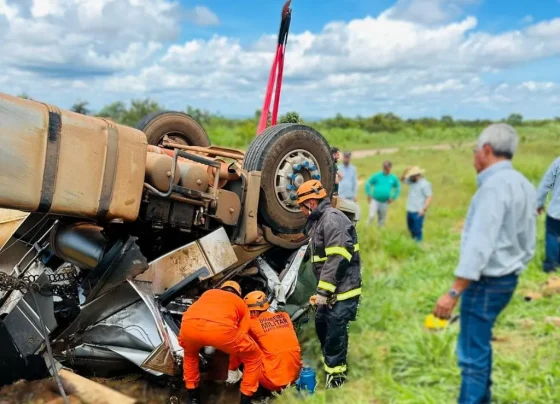 Acidente na MT-244 deixa motorista preso em ferragens