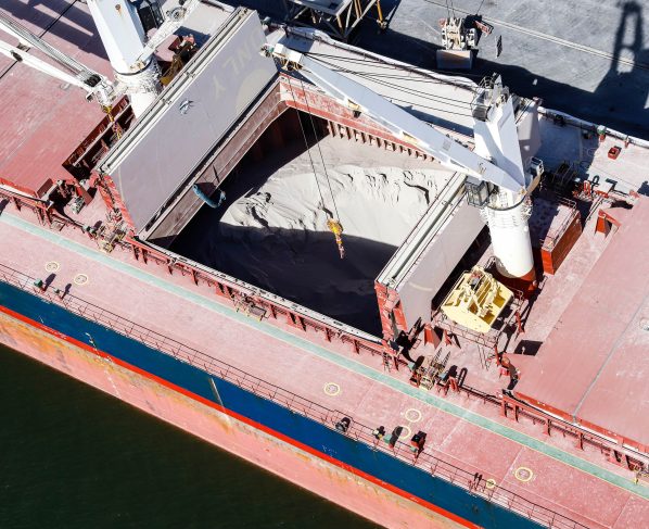 Fertilizantes no Porto de Paranaguá (PR). Foto: Rodrigo Felix Leal/Seil-PR