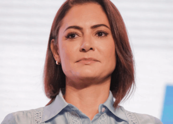 “Bom almoço, meu amor! Não se esqueça: você é forte e corajoso! Eu te amo. Beijos”, escreveu em uma das marmitas