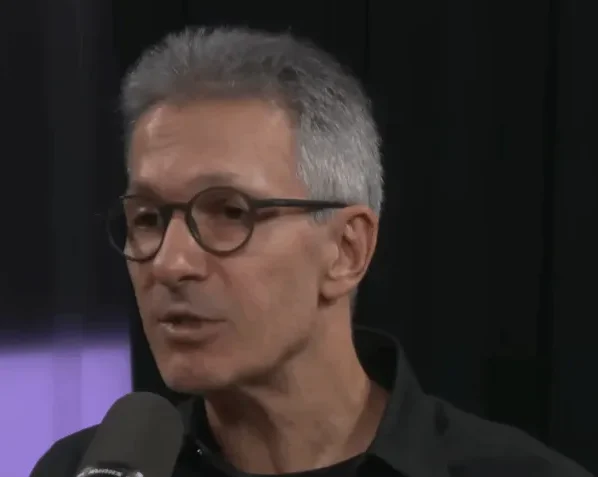 Em entrevista ao UOL, Romeu Zema cita diferenças com Jair Bolsonaro e defende perfil fora da política tradicional