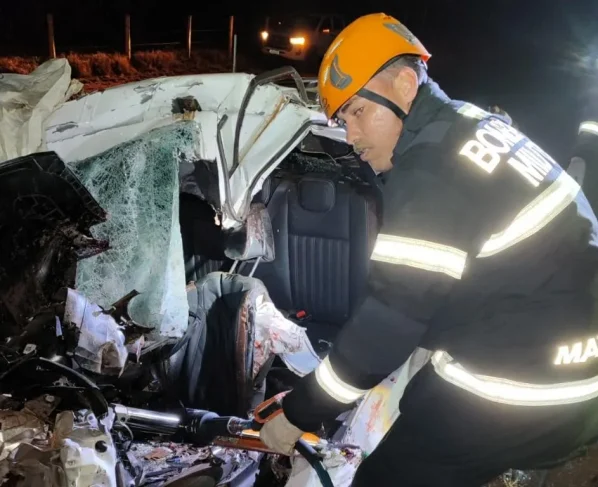 Corpo de Bombeiros faz desencarceramento após acidente na MT-130